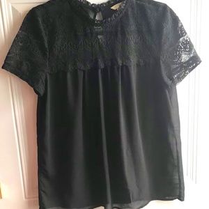 ANTHRO TULLE BLK LACE SHIRT SZ. S